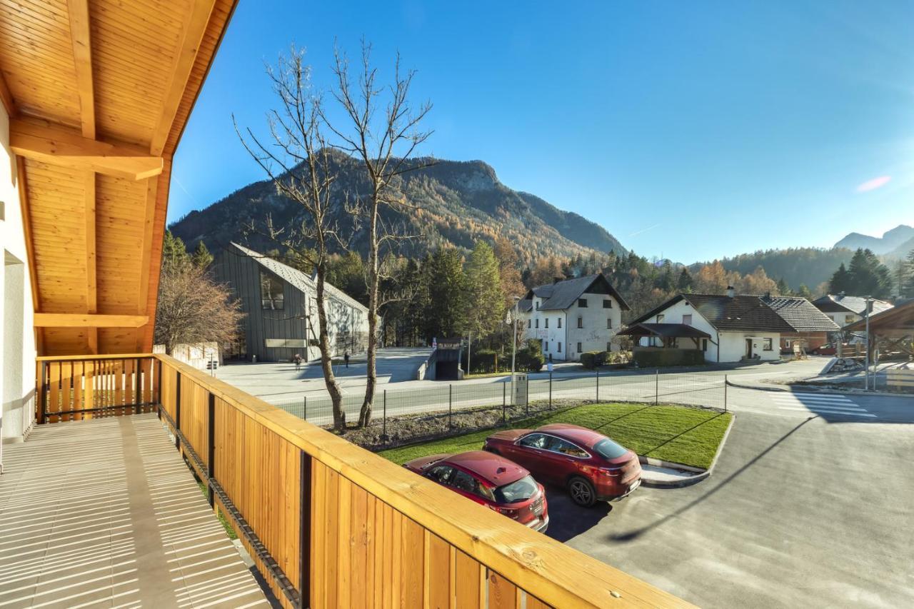 Chic Apartments With Balcony And Spa In Mojstrana Exteriör bild