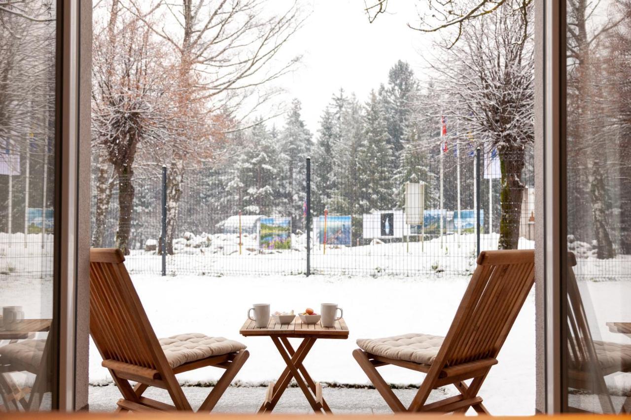Chic Apartments With Balcony And Spa In Mojstrana Exteriör bild